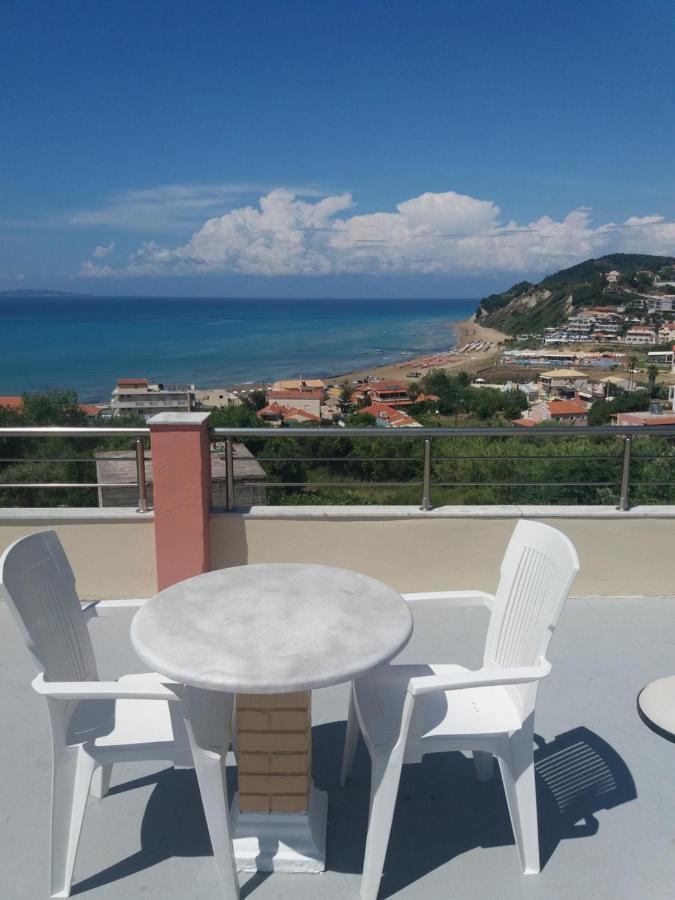 Theos Apartments Agios Stefanos Avliotes  Exteriér fotografie
