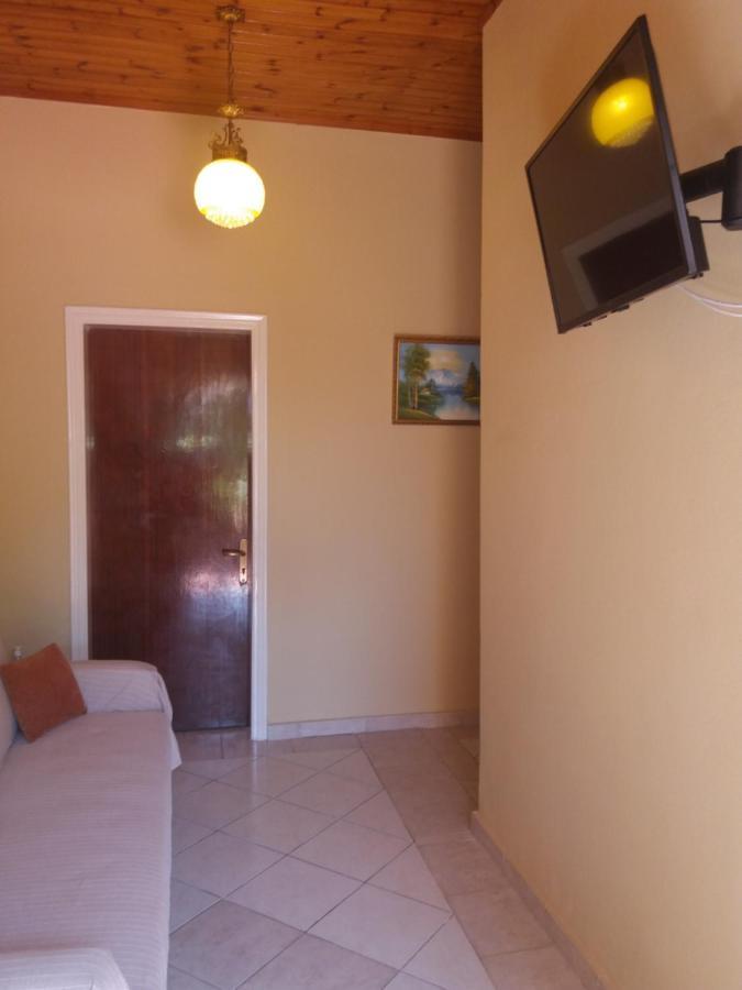 Theos Apartments Agios Stefanos Avliotes  Exteriér fotografie